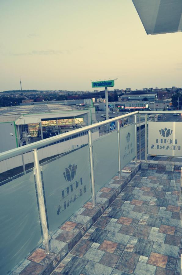 רוסה Hotel Kramus מראה חיצוני תמונה
