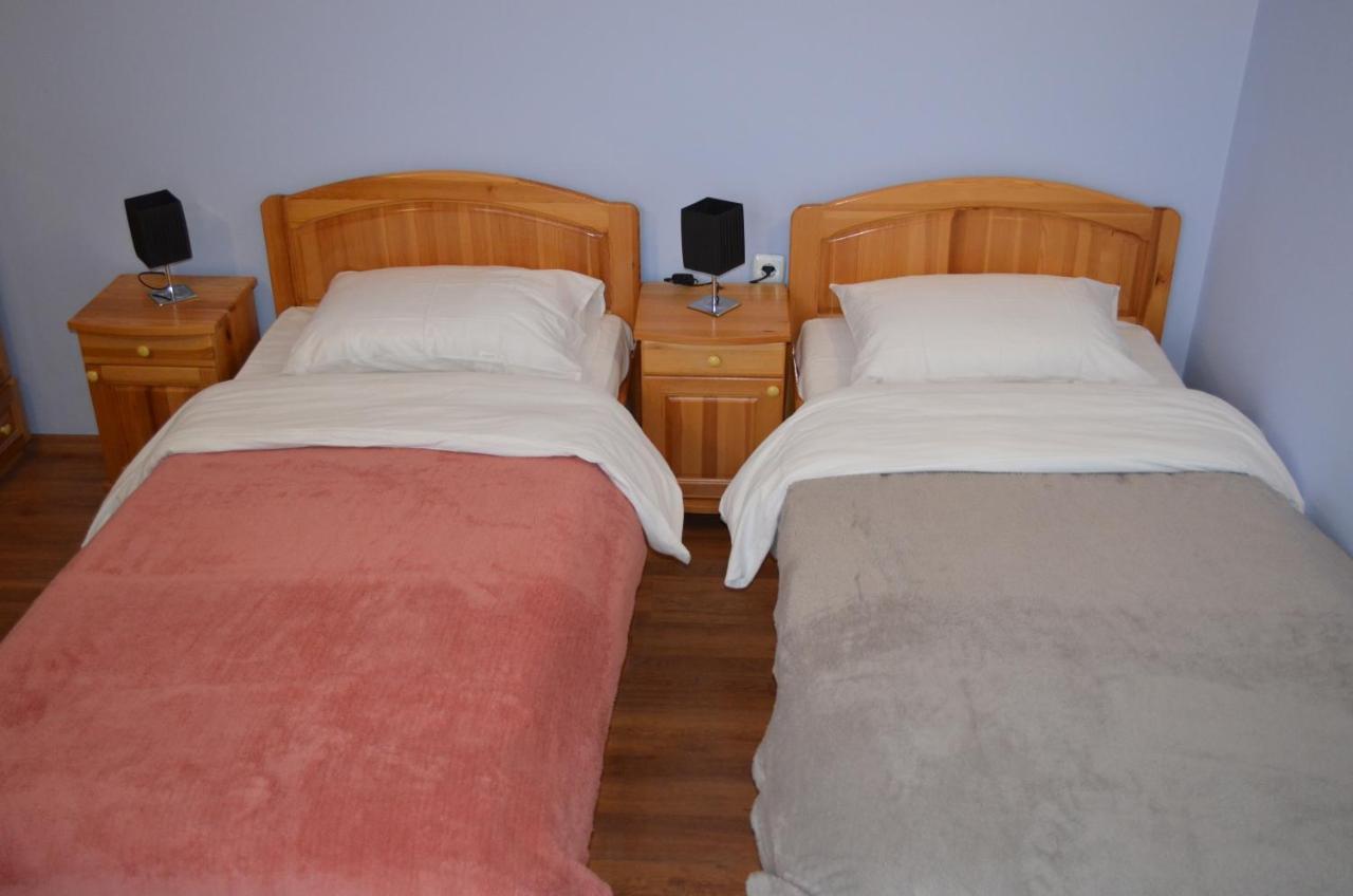 רוסה Hotel Kramus מראה חיצוני תמונה